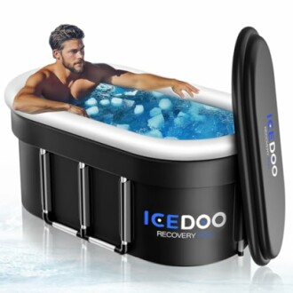 Man using Icedoo recovery tub with ice
